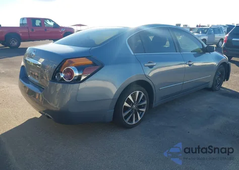 2010 Nissan Altima 2.5 S из США, поврежденный, VIN 1N4AL2AP5AN521373
